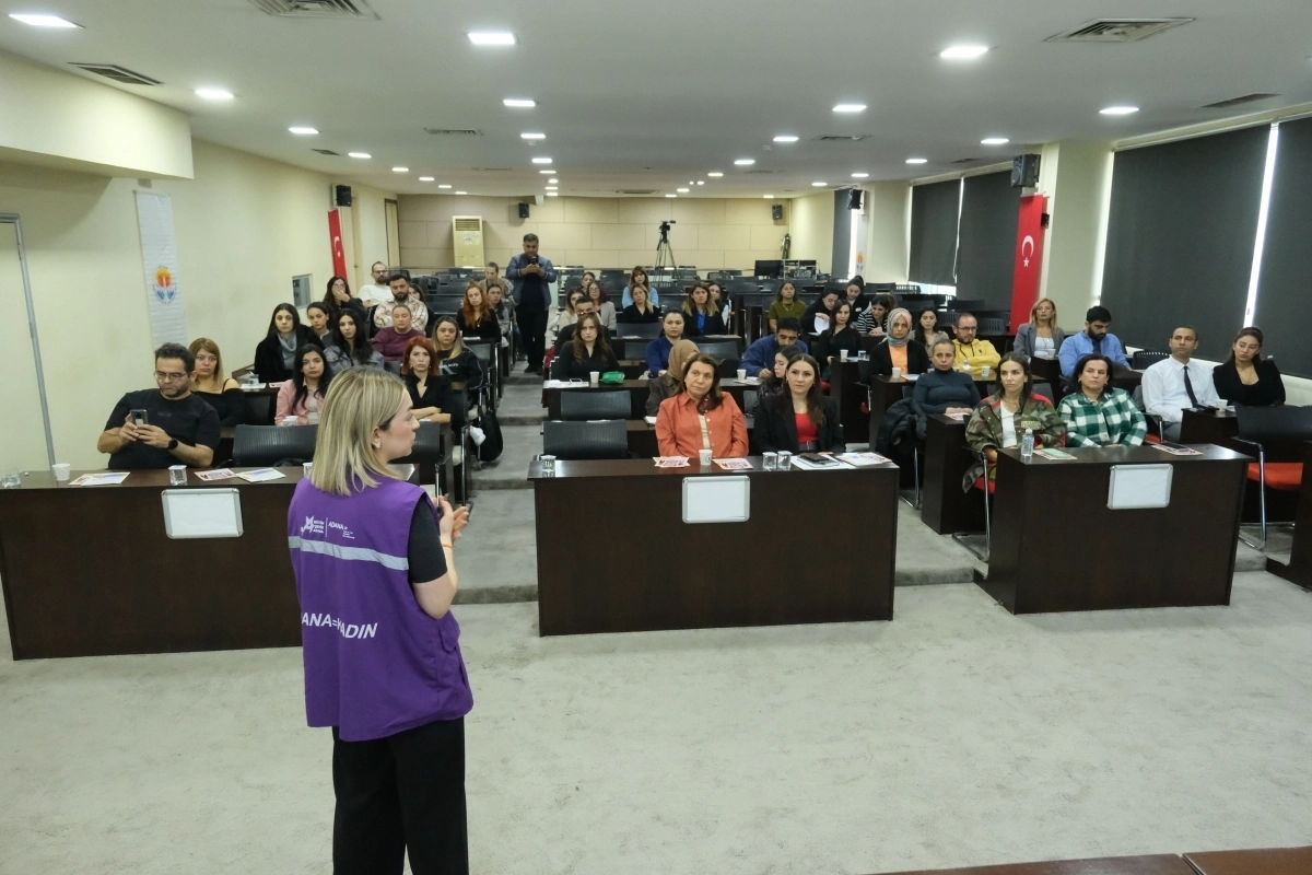 Adana’da “Okul Öncesi Dönemde Dijital Şiddet Ve Güvenli Teknoloji Kullanımı” semineri